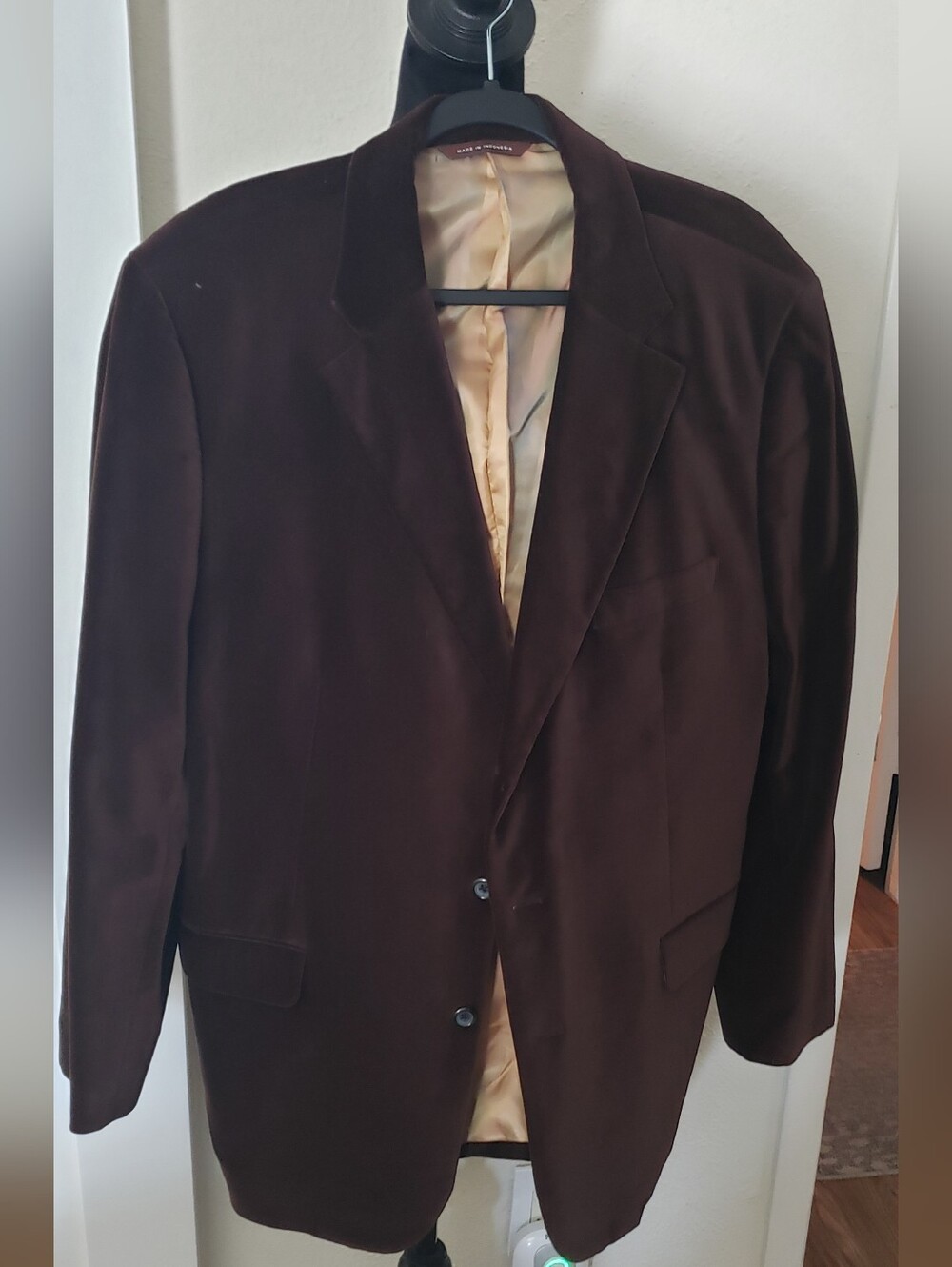 Men's Dark Brown Velvet Blazer - Classic Single-Breasted Jacket